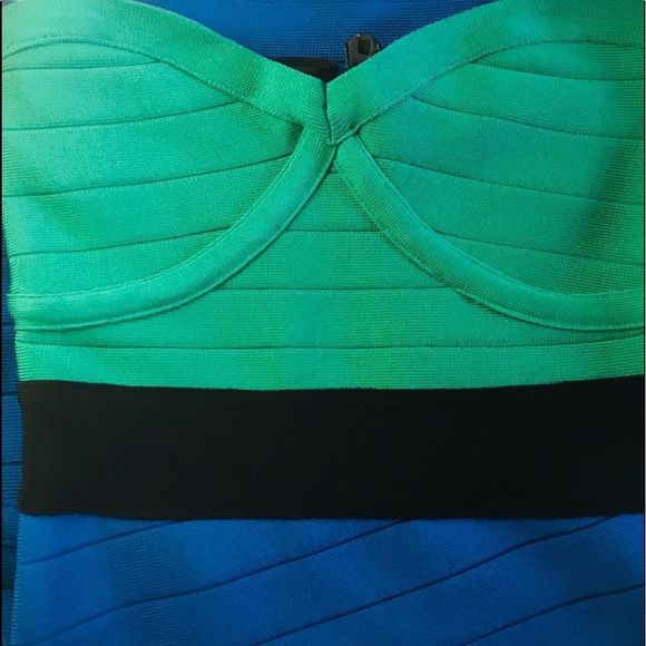 NWT Y2K $129 bebe | Colorblock | Bodycon | Bandage Dress | XS in Green & Blue - Picture 7 of 8